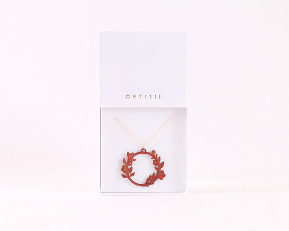 Ohtisii - Floral Wreath Necklace (Gold)